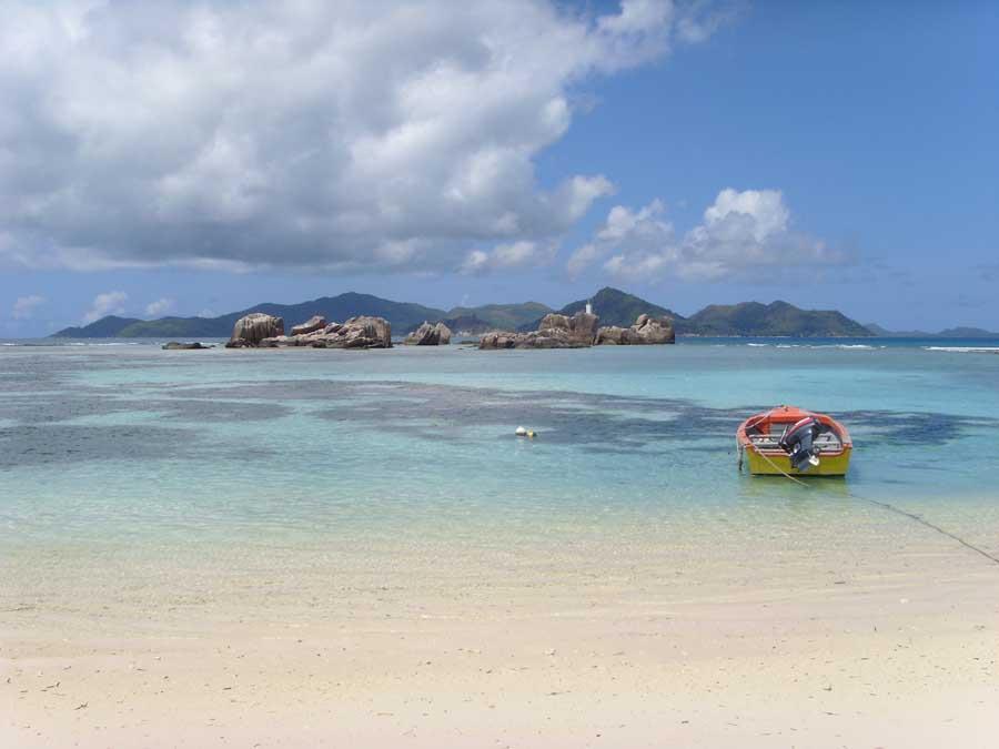 拉卡兹赛峰酒店 拉迪格岛 外观 照片